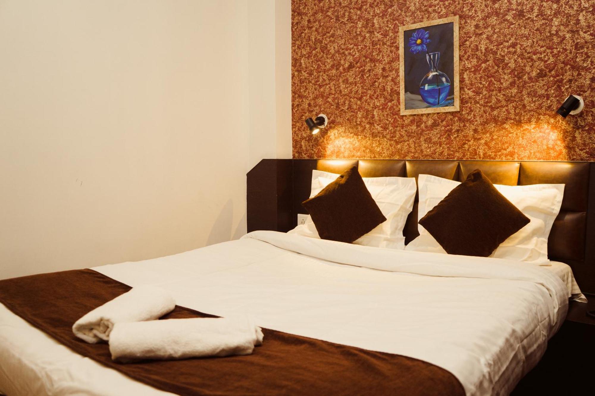 Hotel Siddhi Vinayak Regency, Mg Marg Gangtok Exteriör bild