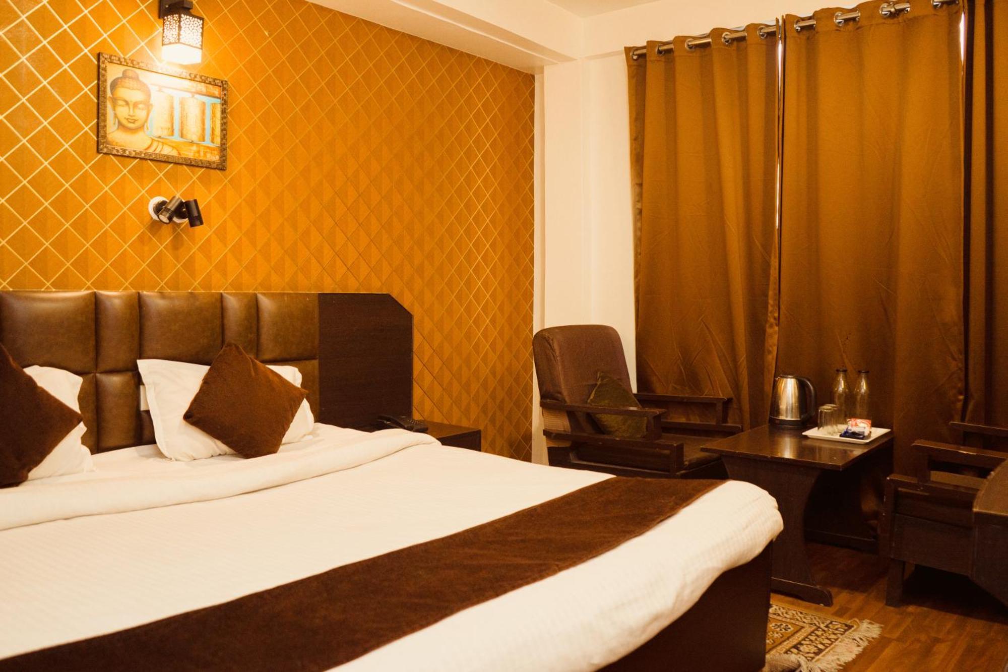 Hotel Siddhi Vinayak Regency, Mg Marg Gangtok Exteriör bild