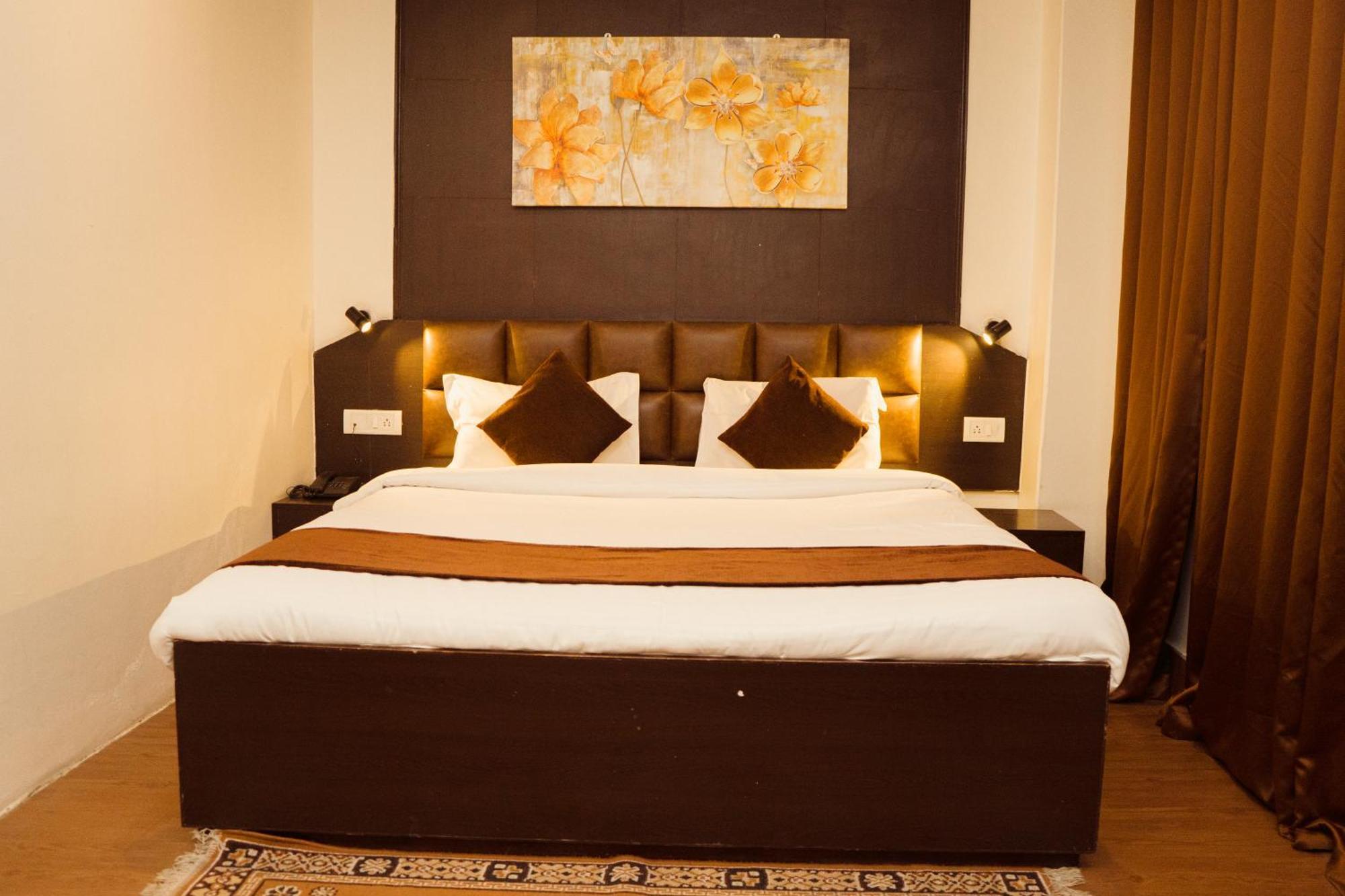 Hotel Siddhi Vinayak Regency, Mg Marg Gangtok Exteriör bild