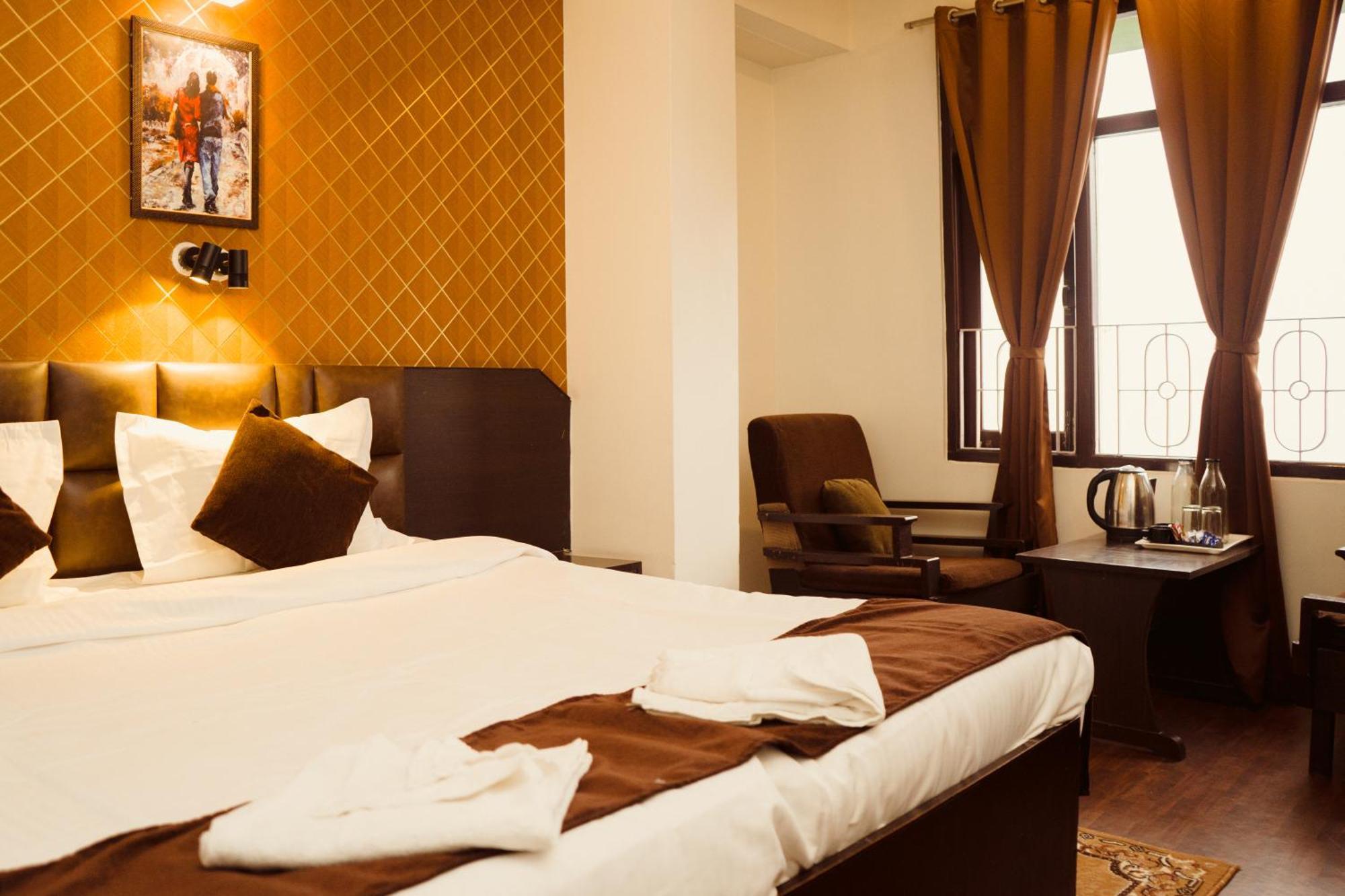Hotel Siddhi Vinayak Regency, Mg Marg Gangtok Exteriör bild