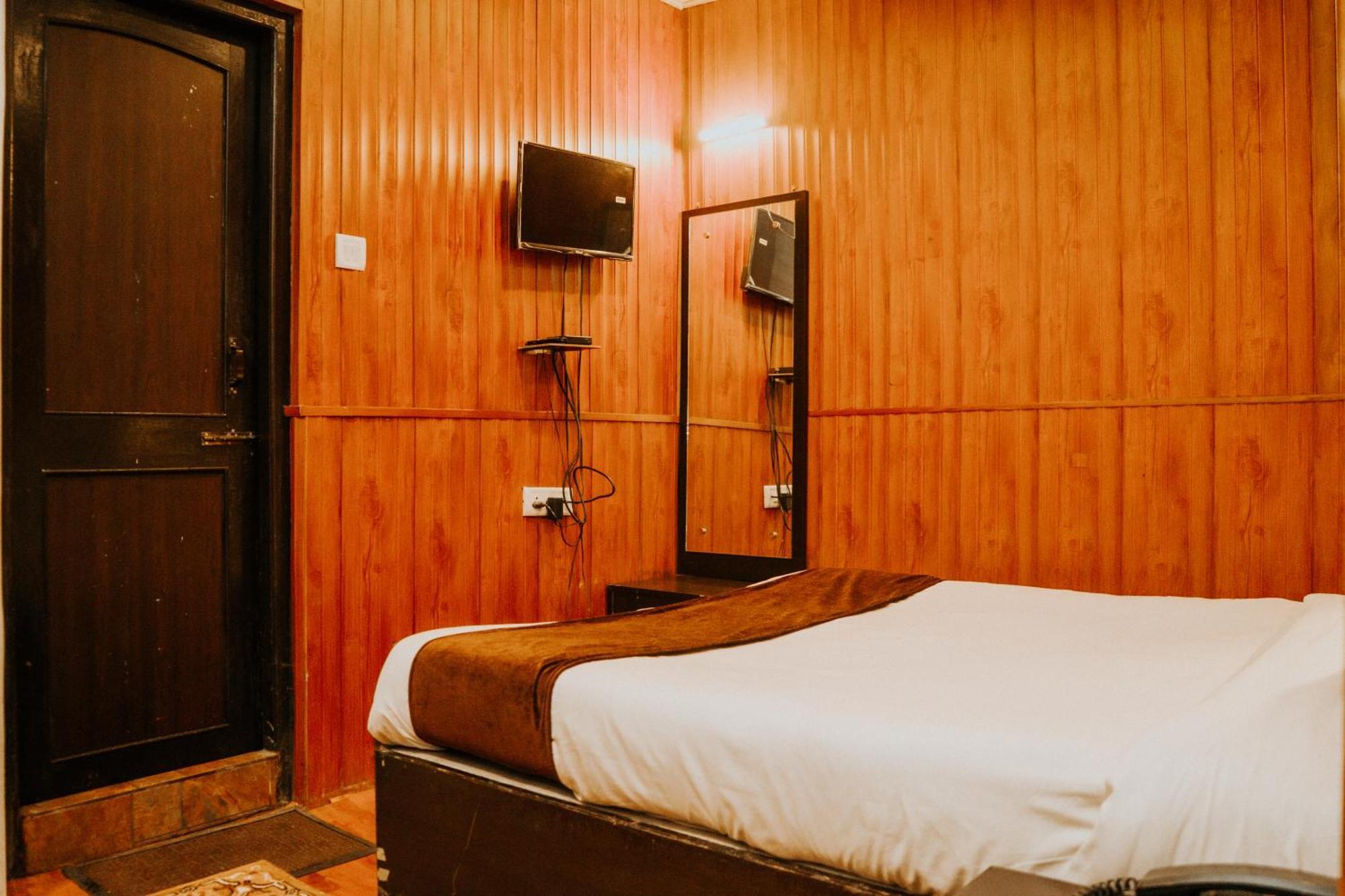 Hotel Siddhi Vinayak Regency, Mg Marg Gangtok Exteriör bild